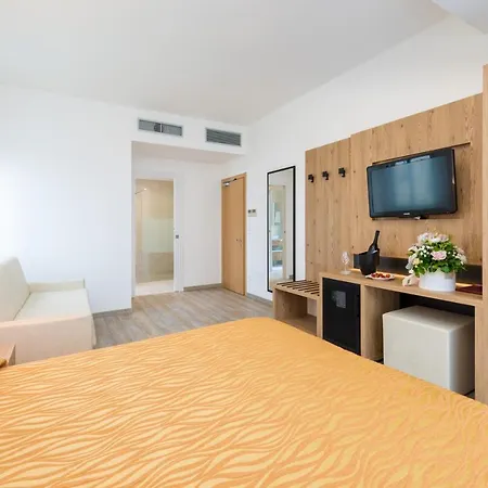 Nettuno קאורלה