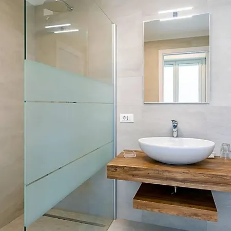Nettuno Otel 3*