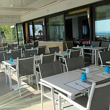 Nettuno فندق 3*