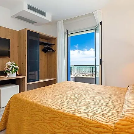 Nettuno Hotel 3*