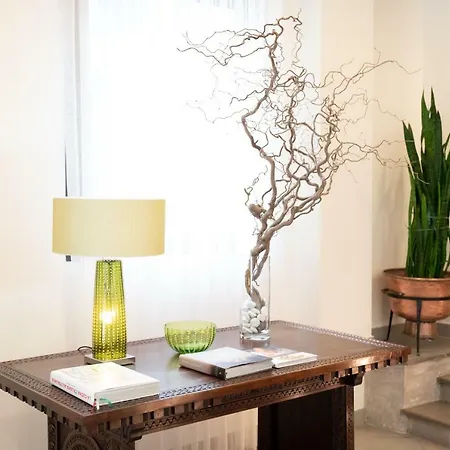 Nettuno 3* קאורלה